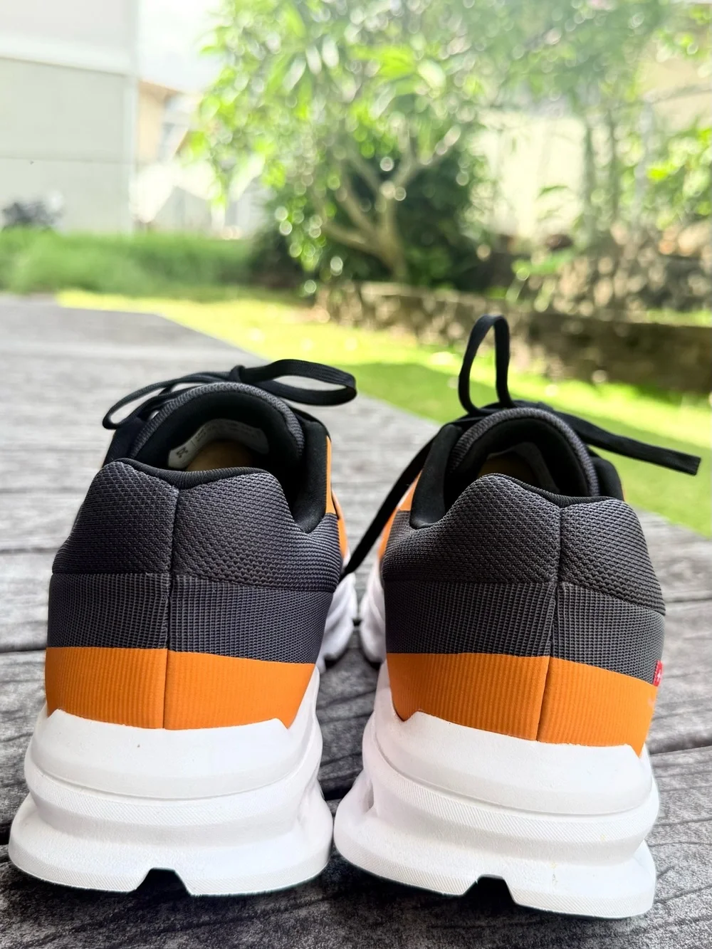 On Cloudrunner Running Shoes Frost Turmeric Men’s 10.5 New Authentic